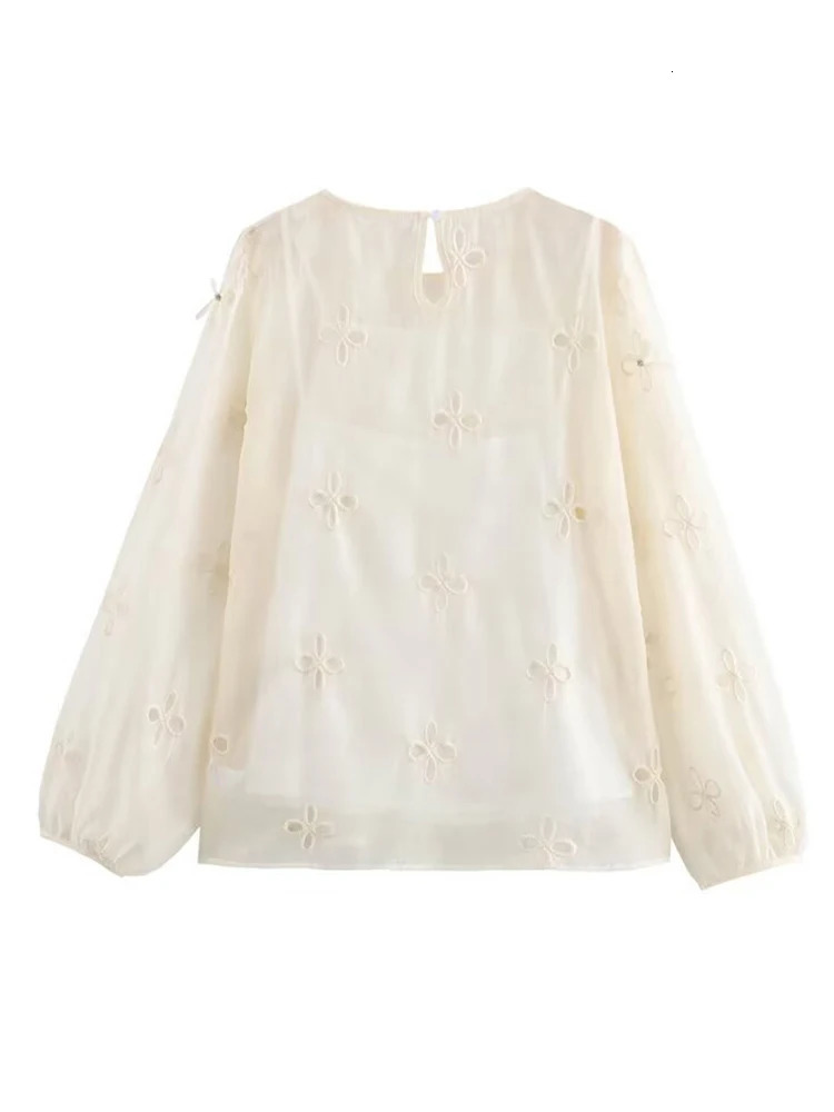 Bow Hollow Out Women Blouse O-neck Lantern Sleeve Loose Embroidery Female Shirt 2024 Spring Summer Fashion Solid Lady Shirts 240703