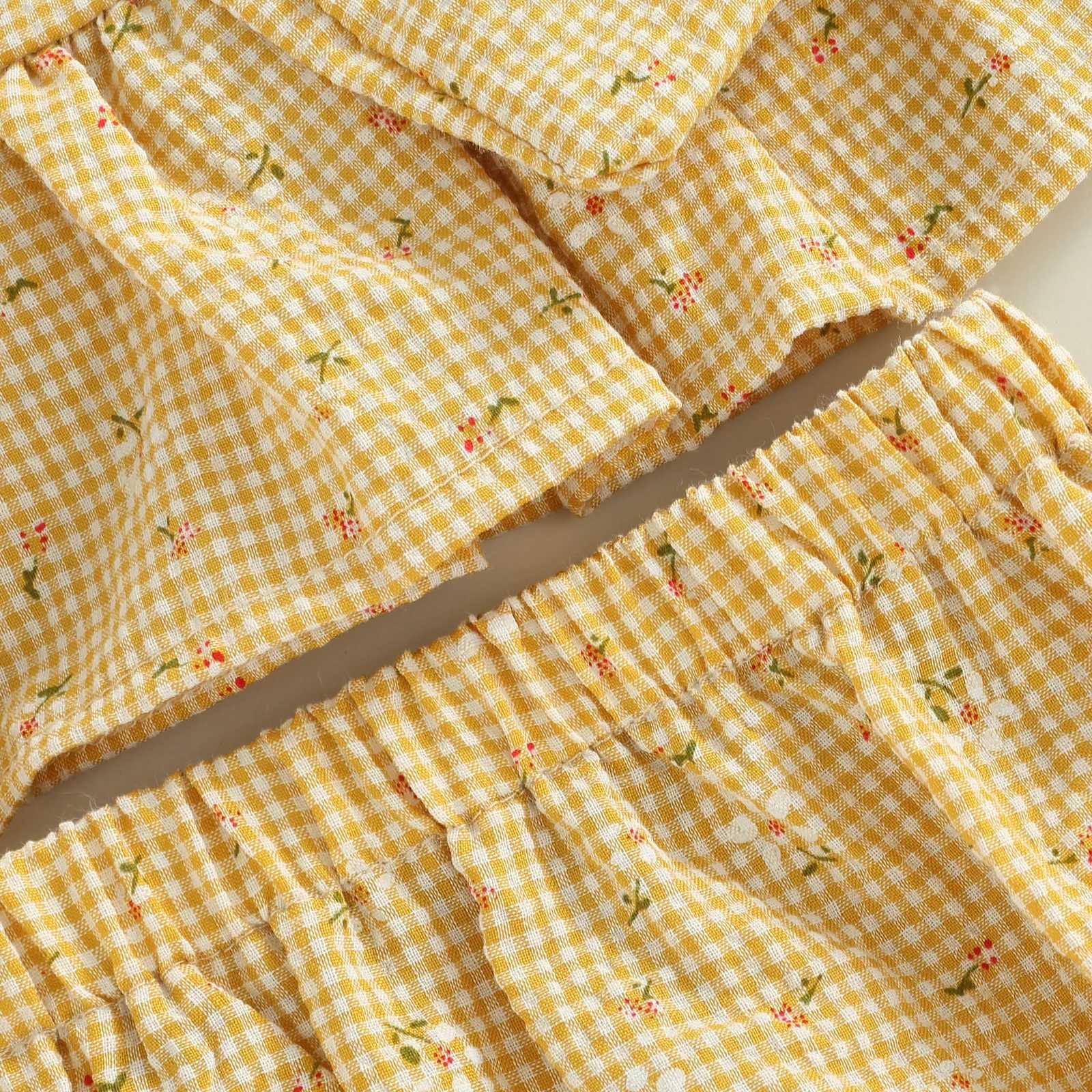 Clothing Sets Baby Girls Infant Two Piece Set Sleeveless Floral Plaid Pattern Bow Decor Camisole Elastic Waist Shorts R240708