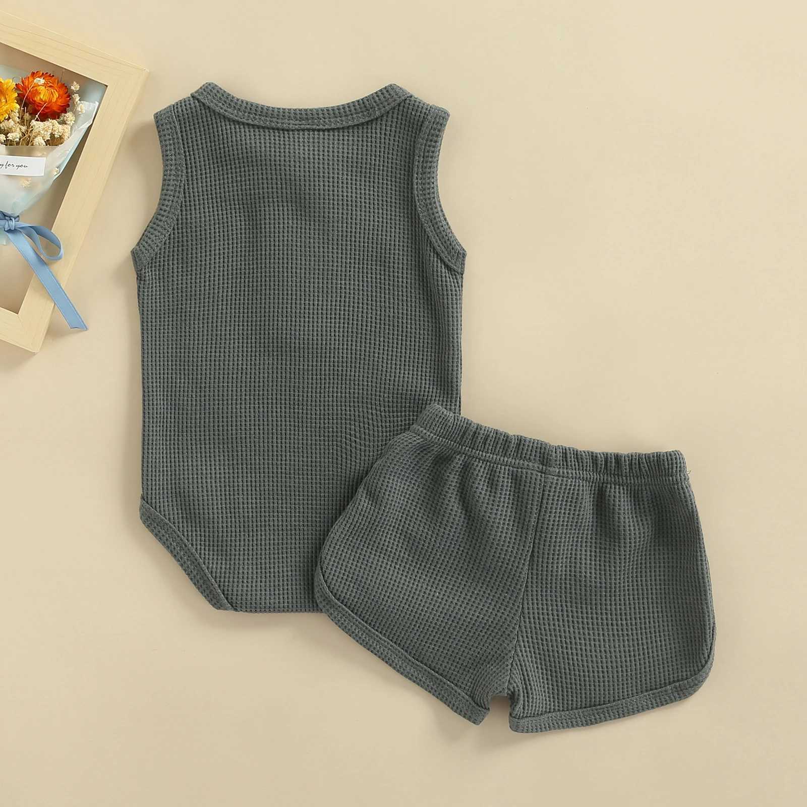 Clothing Sets Infant Baby Boy Clothing Set Newborn Infant Round Neck Sleeveless Solid Color Romper Elastic Waist Shorts R240708