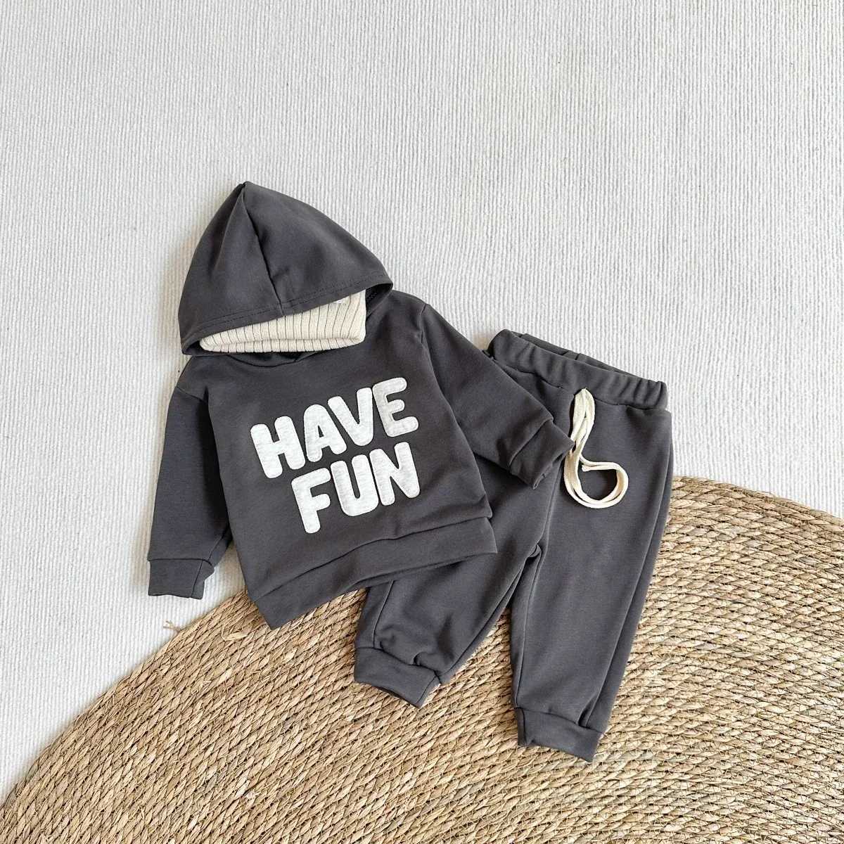 Clothing Sets New Clothing Tracksuit Long Sleeved Pants Spring Autumn Letter Cotton Newborn Clothes Baby Boy Girl Casual Set 9M-4Y R240708