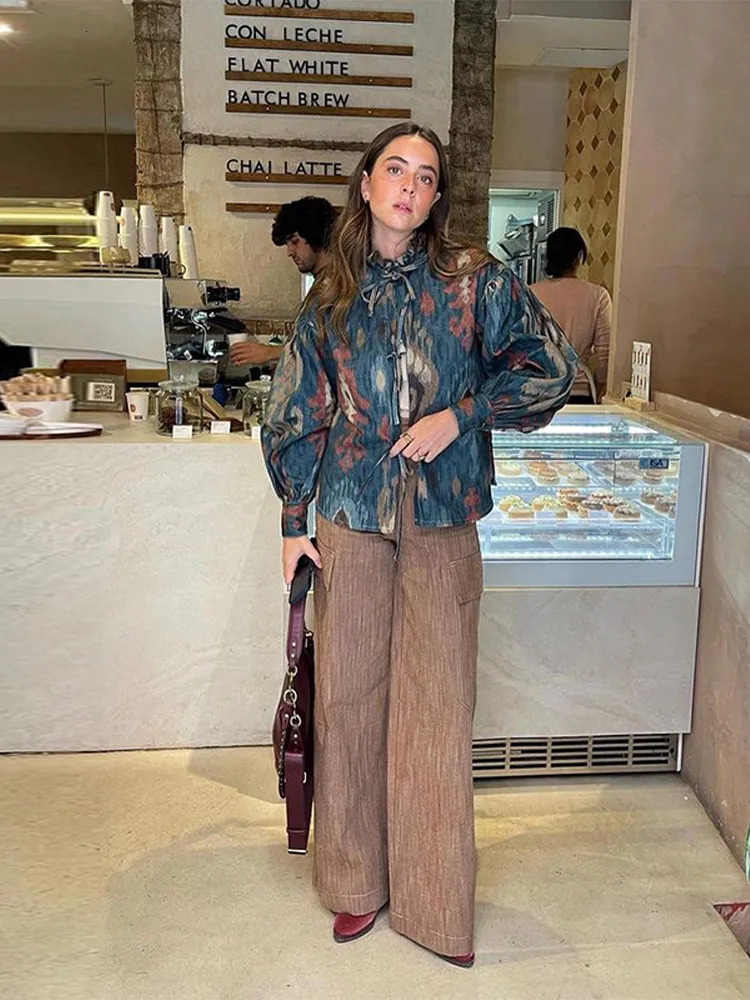 Vintage Leopard Print Lace Up Women Shirts 2024 Spring Casual Lantern Sleeve Pleated Collar Top Y2k Female Panther Streetwear 240703