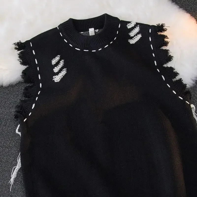 Mens Clothing Waistcoat Torn Knit Sweater Male Sleeveless Icon Hippie Y2k Streetwear Vest with Holes Korean Autumn Wool A 240704