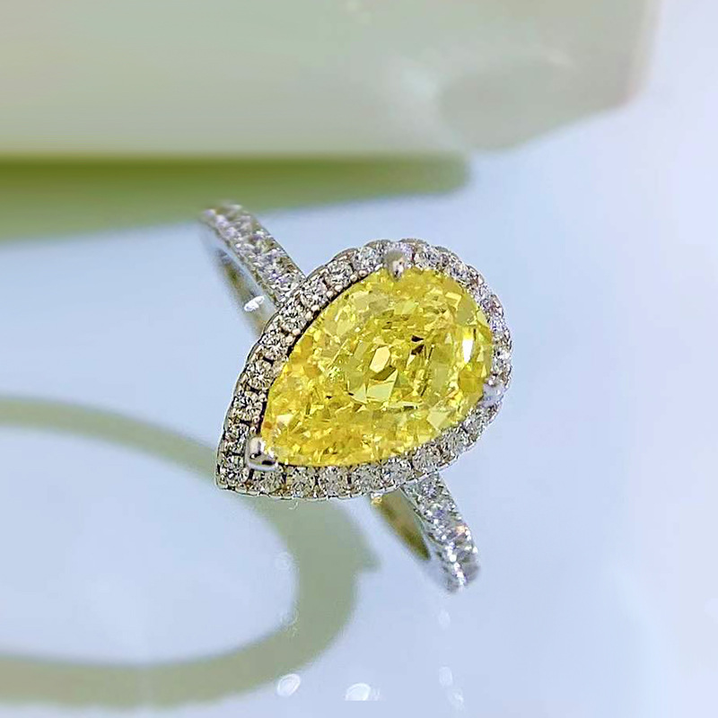 2024 Sparkling Gorgeous Wedding Rings Handmade Luxury Jewelry Real 100% 925 Sterling Silver Pear Cut Yellow Moissanite Diamond Party Women Engagement 