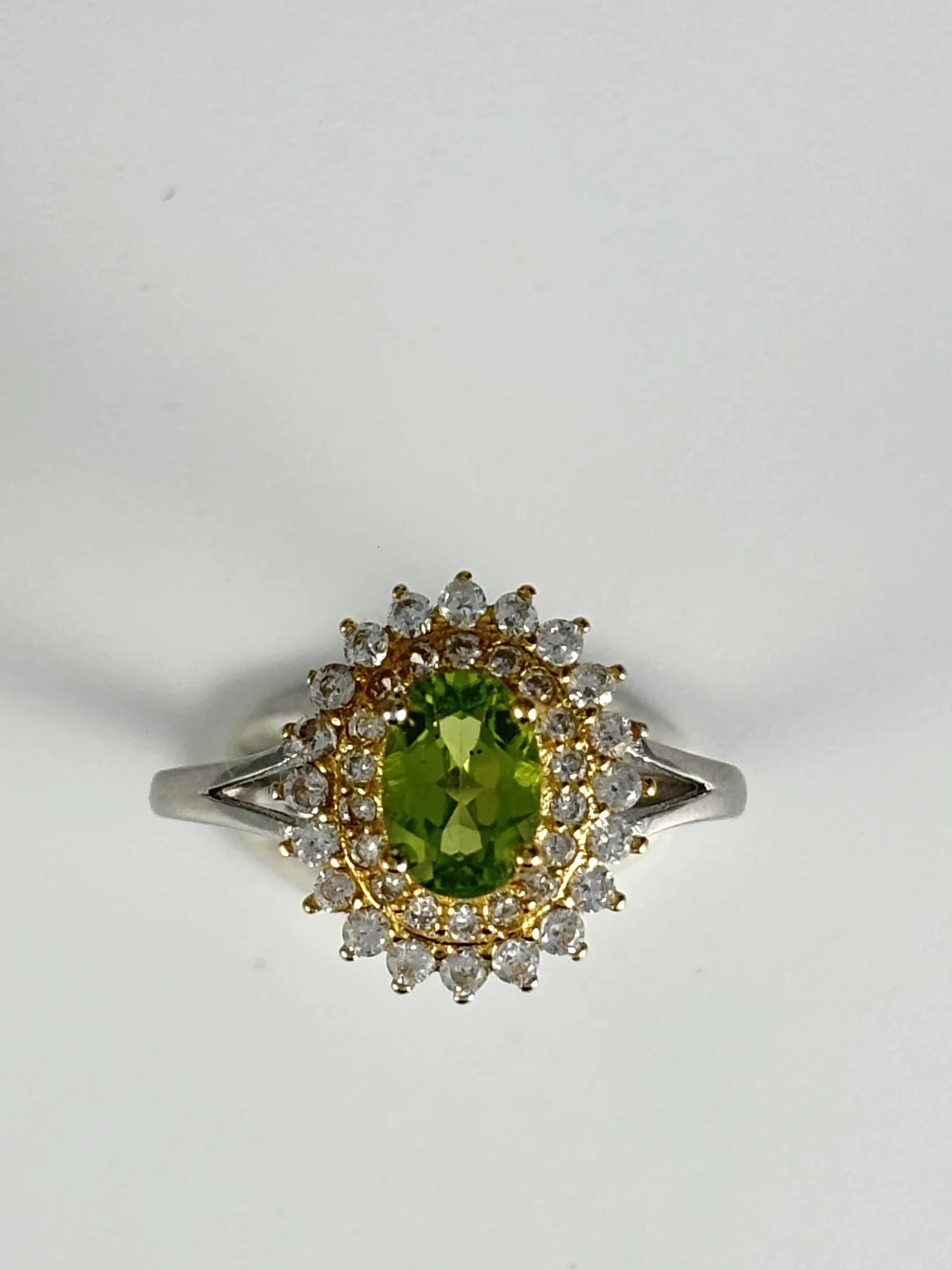Halo ring with green Peridot 240626