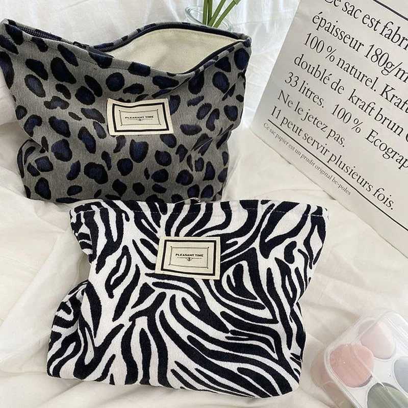 Makeup Floral Codmetic Bag Women Cade Organizer Korean Embroidery Codmetic Pouch Travel Toiletry Bag Corduroy Canvad Beauty CadeCL240708