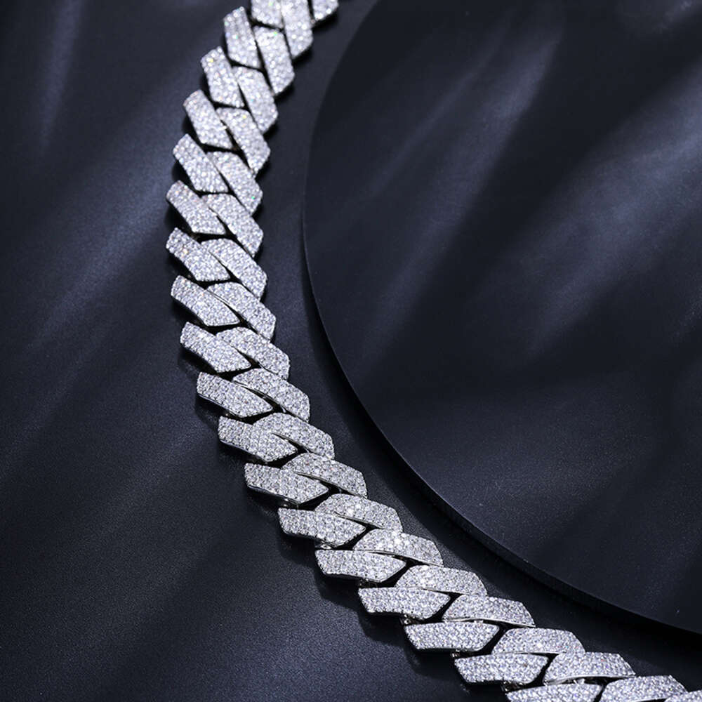 Factory Price 18mm White Gold Plated Sterg Sier Vvs Moissanite Dia Iced Out Cuban k Chain Necklace