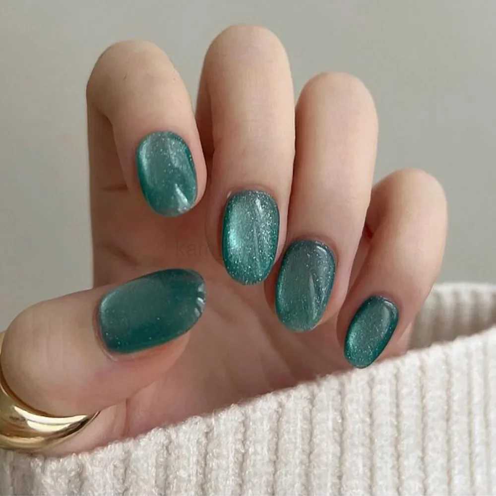 24Pcs Nude Cat Eye Red Nail False Short Press on Pink Glitter Mirror Ladder Round Sticks on Nails Full Cover Fake Nails ArtM240709
