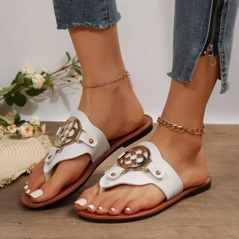 New Metal Designer Womens Sandals 2024 Summer Classic Solid Color Outdoor Banquet Flip H240709