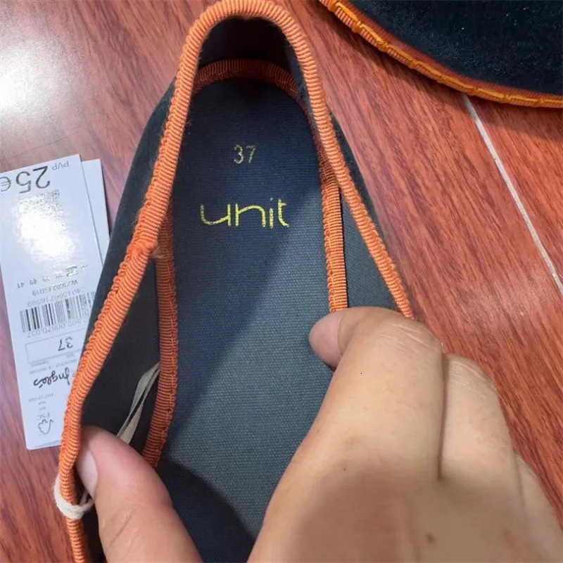 Casual Flats for Women Veet Soft Canvas Black Loafers New Spring Autumn Slip-on Shallow Ladies Shoes on Offer In 240708