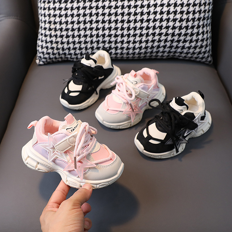 Children's sports with lights on: 1-6 3 years old, boys' dad girls' running shoes, non slip soft soles, and trendy toddler walking shoe