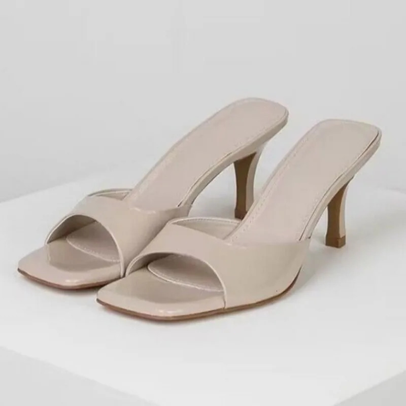 2024 Womens Summer Fashion Square Toe Simple Solid Color Slippers Outdoor Open Toe Casual Banquet Party Womens Sandals 240708