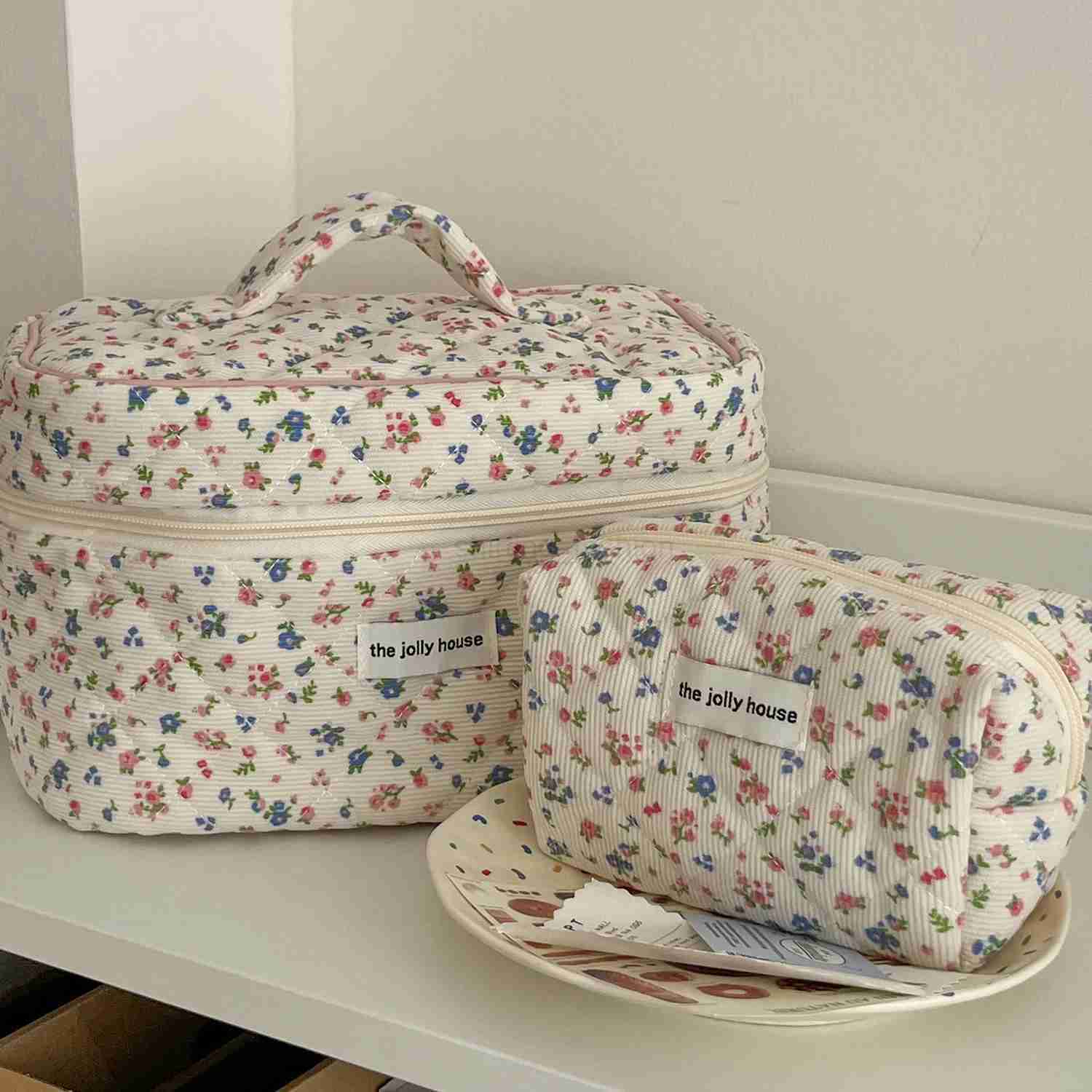 Fashion Vintage Flower Women Makeup Bag Cotton Tote Portable Female Cosmetic Storage Handbag Travel Organizer Zipper Quilted BagCL240708