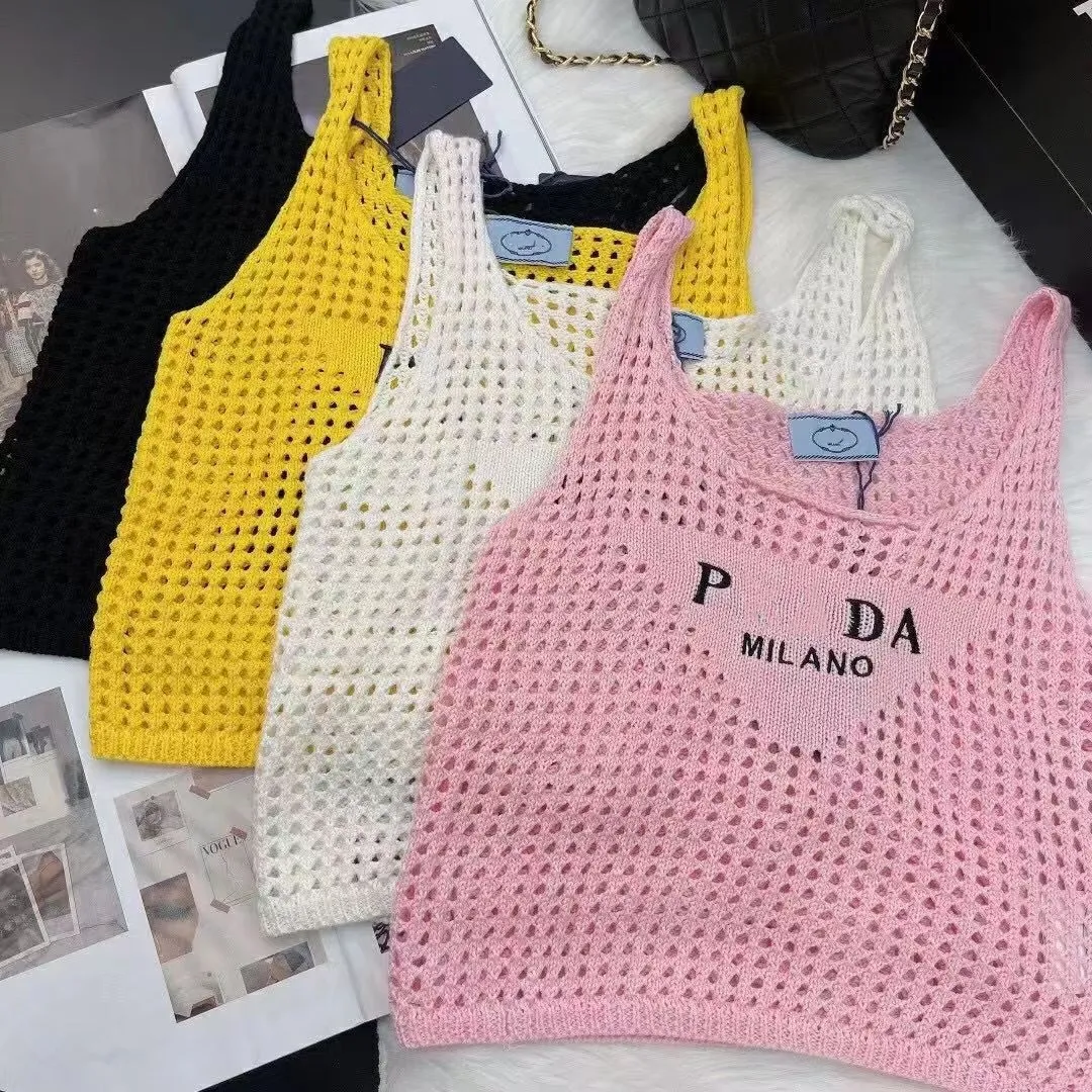 Womens Designer Knitted Cardigan Half-sleeve Hollow Tank Top Coat Pullover Round Neck Short Sleeve Casual Luxury Embroidered Printed T-shirt CYD2407093F8