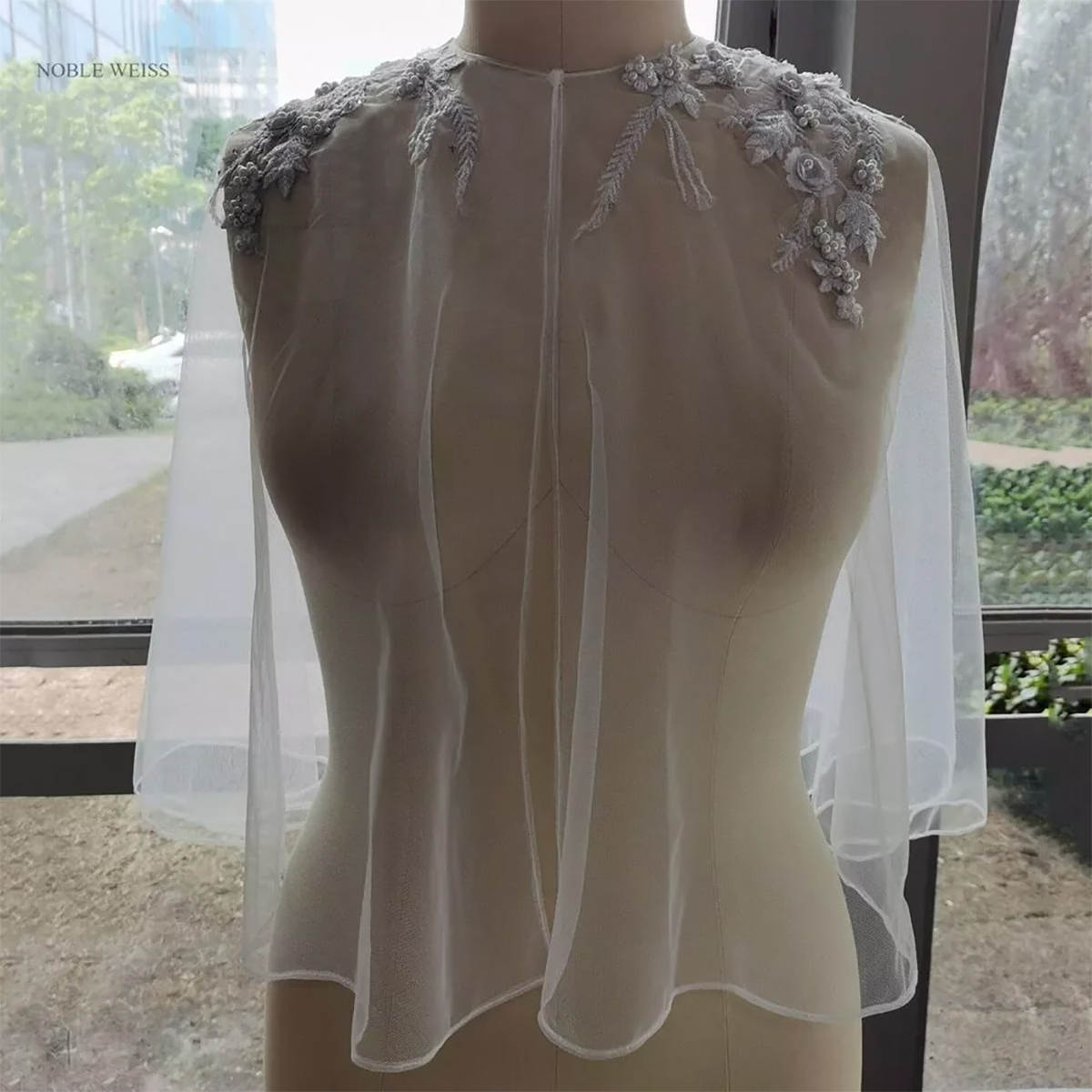 Wedding Accessories Bolero Bridal Cloak Appliques Wedding Cape Women Wrap Cape Evening Wraps Shawl Custom Made