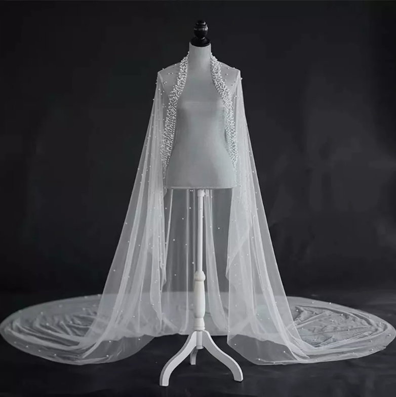 Gorgeous Pearls Wedding Veil Beaded Royal Bridal Veil with Comb 3M Long Special Cut Veil White Ivory Wedding Accessories