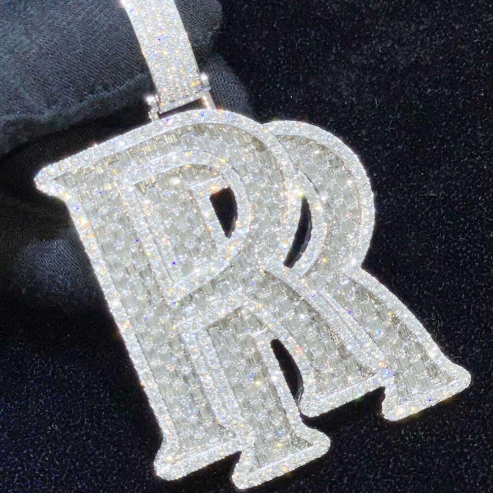 Custom Pass Dia Tester Iced Out Vvs Moissanite Jewelry Hip Hop Letter Baguette Pendant Alphabet r Necklace for Men