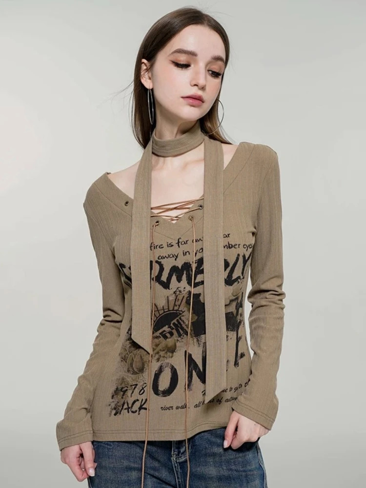 HOUZHOU Y2k Graphic Harajuku T Shirts Women American Retro Punk Hip Hop Letter Print Bandage V-neck Slim Tees Tops E-grils 2000s 240703