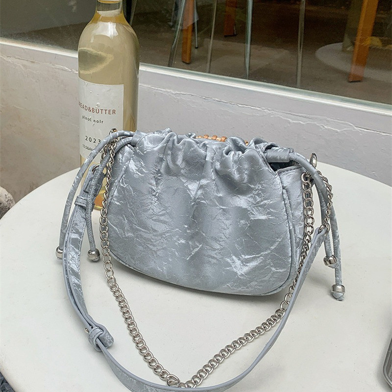European and American retro niche design new fashionable pleated chain cloud bag niche commuting underarm bag summer versatile crossbody bag for women