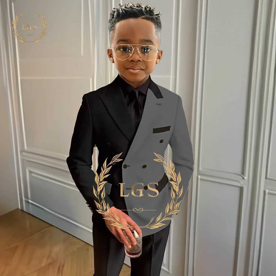 Suits Boys Black and White Suit Slim Peak Lapel Double Breasted 2 Piece Formal Wedding Event Tuxedo Double Breasted Blazer + Pants