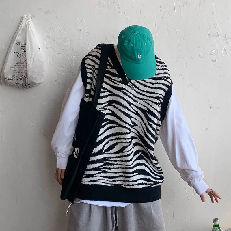 Mens Clothing Waistcoat Long Striped Sleeveless Knit Sweater Male V Neck Couple Outfit Vest Street Y2k Streetwear T Shirt Tops 240704