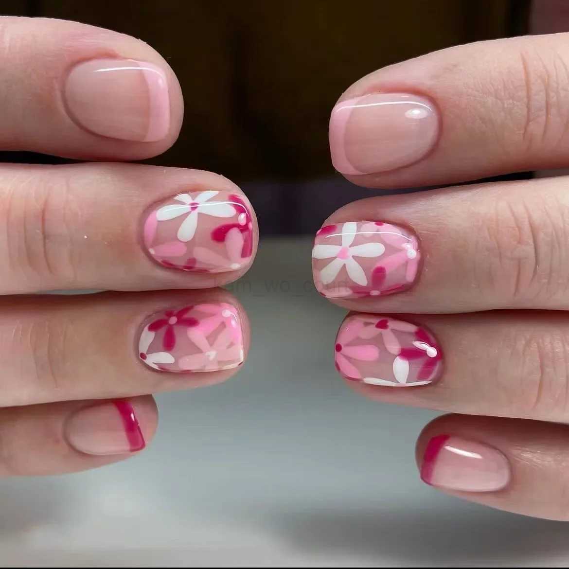 24Pcs Square Press-on Nails Set with Pink Flower Patterns Full Cover Acrylic French Nail Tips Adhesive For Stylish Women/GirlsM240709