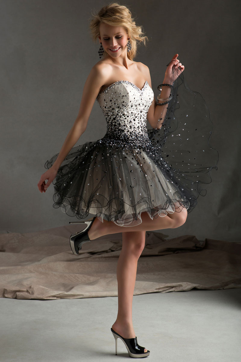 Bright Champagne Black Sweetheart Short Homecoming Tail Dress Events Party Gown Prom Dress Special Ocn Dresses Plus Size Sleeveless 0220