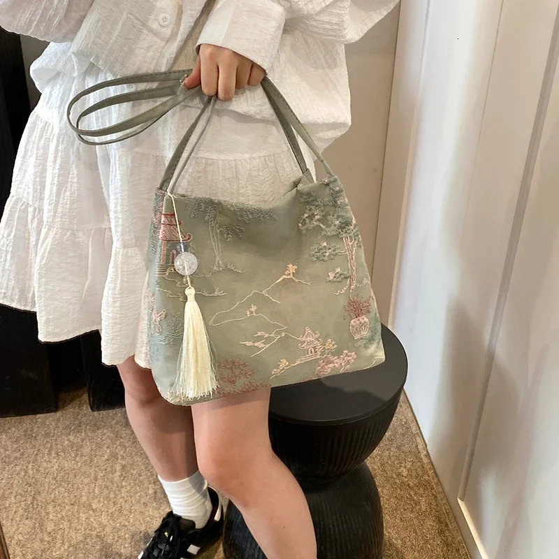 Hot Selling Chinese Style Embroidered Fashionable Women's Shoulder Bag 2024 Summer New Trend Large Capacity Handbag H7.9#29