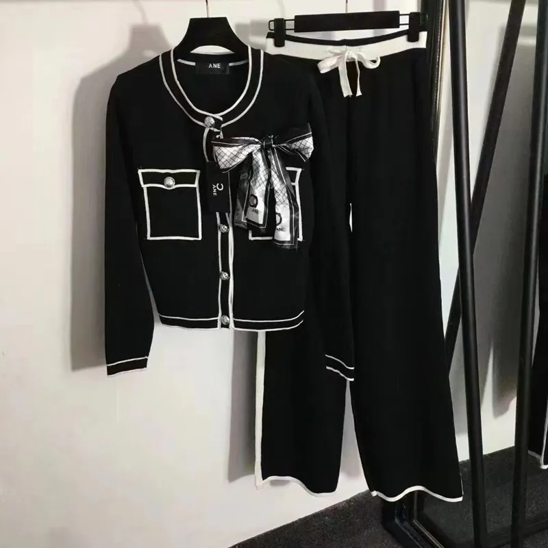 Womens Designer Clothing Sets Luxury Coats Two-piece Casual Cardigan Pants Suits High-grade Set Elegant Intellect Lady Clothes Retro Sets DPG2407104 X