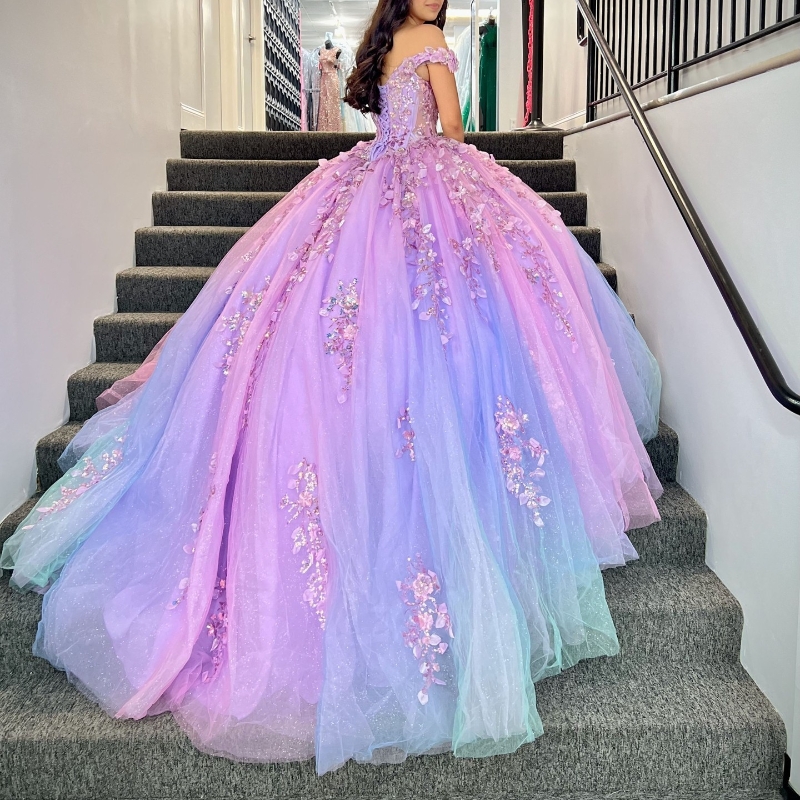Lilac Princess Quinceanera Dresses Off Shoulder 3D ral Beads Tull Ball Gown Coset vestido 15 quinceaneras dorado Sweet 16