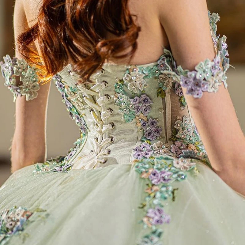 Light Green Princess Quinceanera Dresses Off Shoulder Lace Appliques Crystal Tull Ball Gown Sweet 16 Dresses Vestidos De 15
