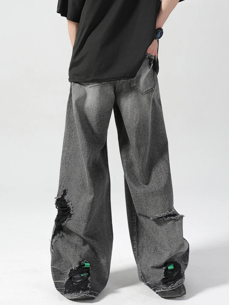 Vintage Y2K Ripped Jeans Men Streetwear Spring Summer Fashion Loose Straight Denim Pants Mens Trendy Hollow Out Wide Leg Jeans 240704