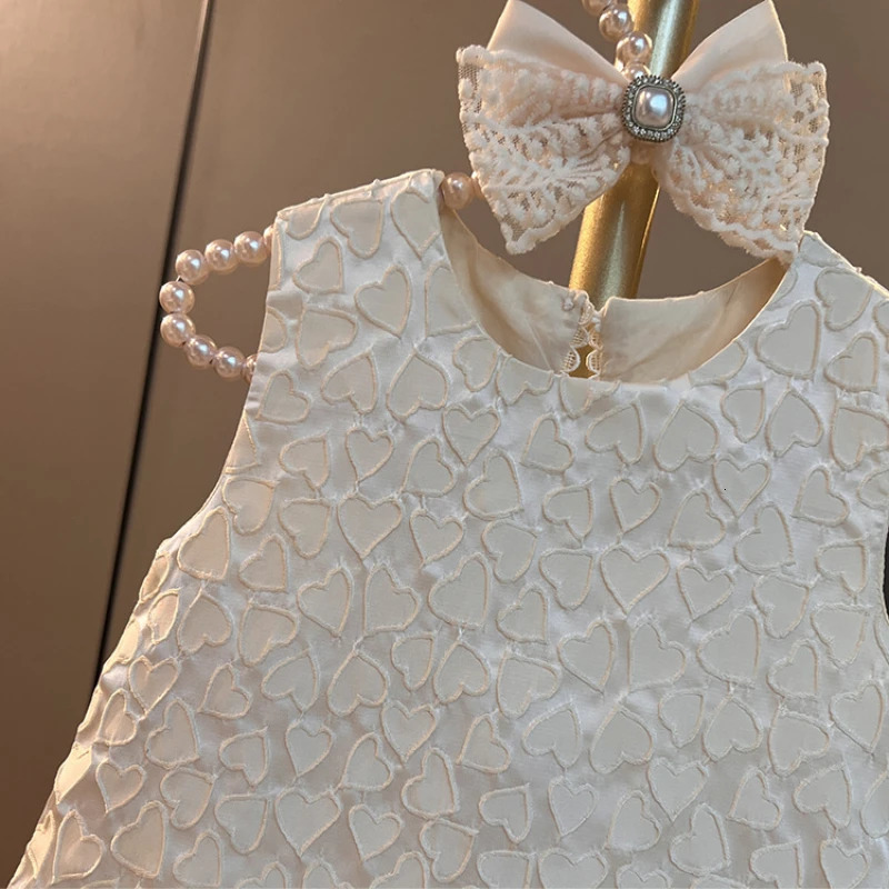 Toddler Baby Girls Classic Dresses Kids Heart Elegant Wedding Princess Party Dress Children Birthday Baptism Formal Clothing 240703