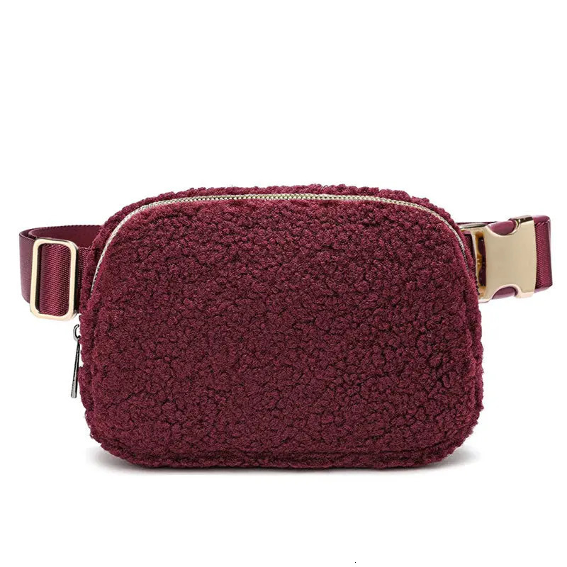 Metal Buckle Sherpa Belt Bag Women Lamb Cashmere Chest Bag Bum Bag Crossbody Everywhere Teddy Travel Waist Bag Fanny Pack 240705 - view 6