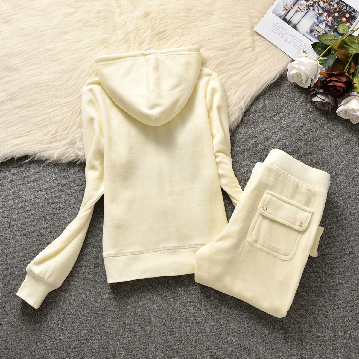 2024 Women's Outfit Juicy Coture Woman Velvet Ladies Crystal Decoration Hoodie Casual Tracksuit Women Two Piece Set C260312