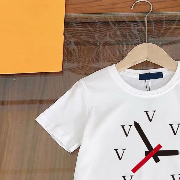 Tshirts Luxury Kids TShirts Designer Print Tshirt Brand Short Sleeves Fashion Letter Boys Girls Tops Leisure Child Tees 8 Summer Cotton T Shirt DZD240