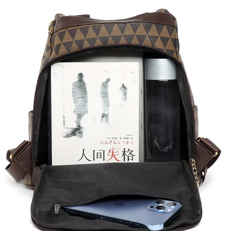 Fashionable womens vintage bag large capacity girl shoulder bag multifunctional single shoulder bag printed decoration 240704