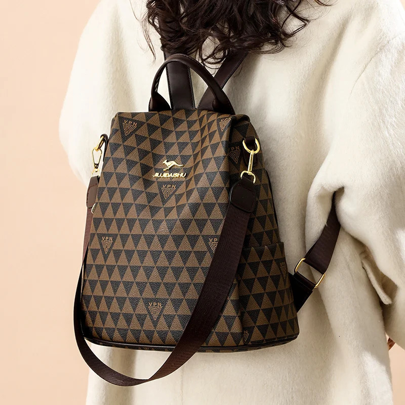 Fashionable womens vintage bag large capacity girl shoulder bag multifunctional single shoulder bag printed decoration 240704