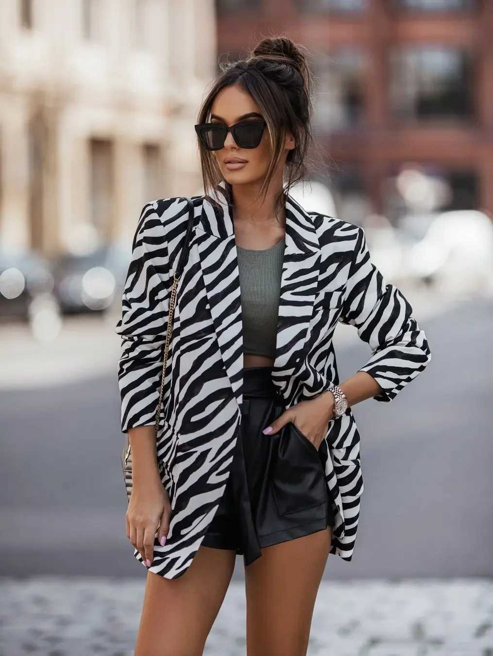 Women's Jackets Womens S-2XL size new fashionable printed jacket fashionable design showcasing casino personality charm and noble temperament J24