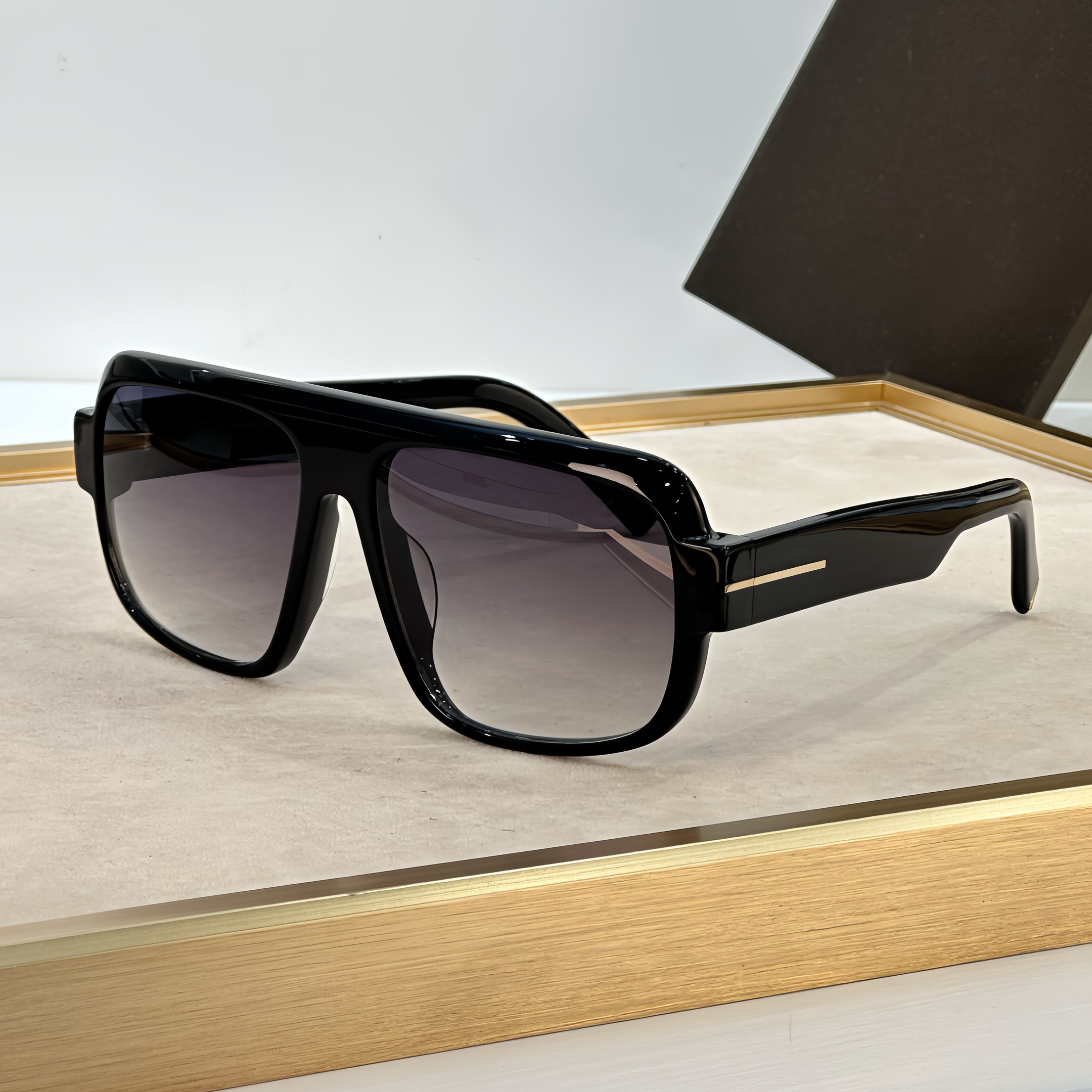 Sunglasses For Men Women Designer 1101 Fashion Rectangle Avant-Garde Goggles Catwalk Style Anti-Ultraviolet Classic Popular Acetate Full Frame Glasses Random Box