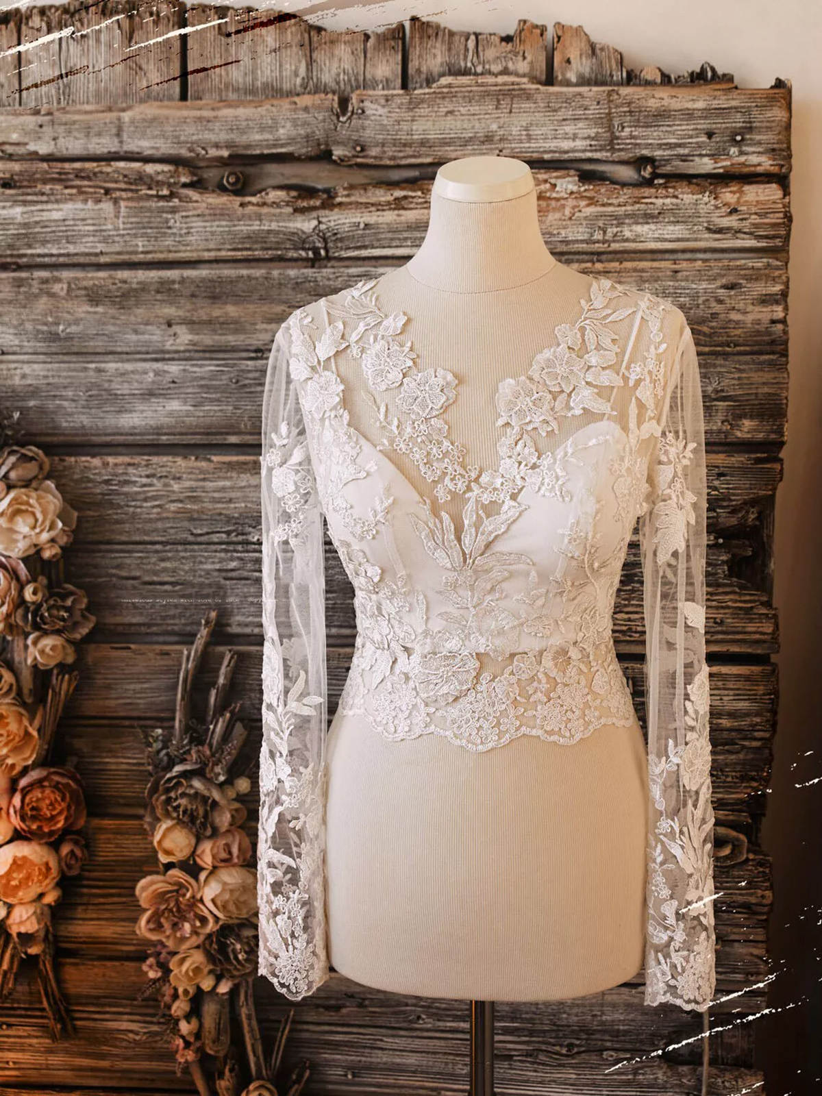 Vintage Lace Wedding Jackets Long Sleeves Sexy V-neck Lace Bridal Boleros Custom Made Bolero Wedding Accessories