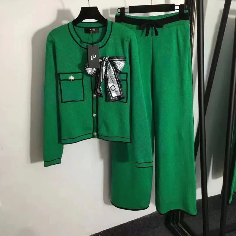 Womens Designer Clothing Sets Luxury Coats Two-piece Casual Cardigan Pants Suits High-grade Set Elegant Intellect Lady Clothes Retro Sets DPG2407104 X