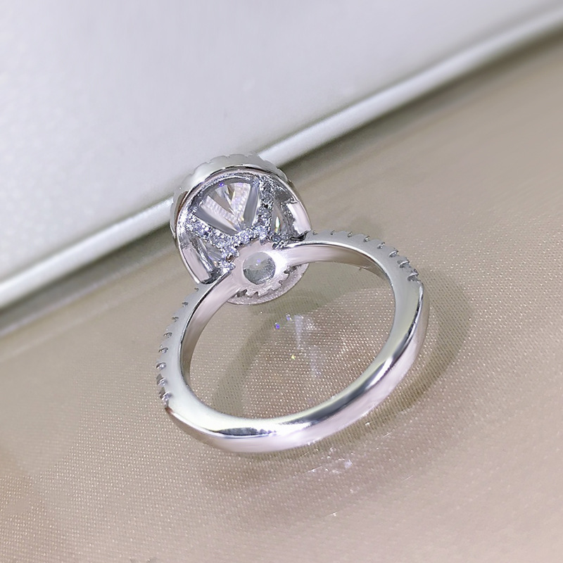 Moissanite Oval Engagement Ring: 2024 Dove Egg Large Cut Sterg Sier Eternity Band for Women