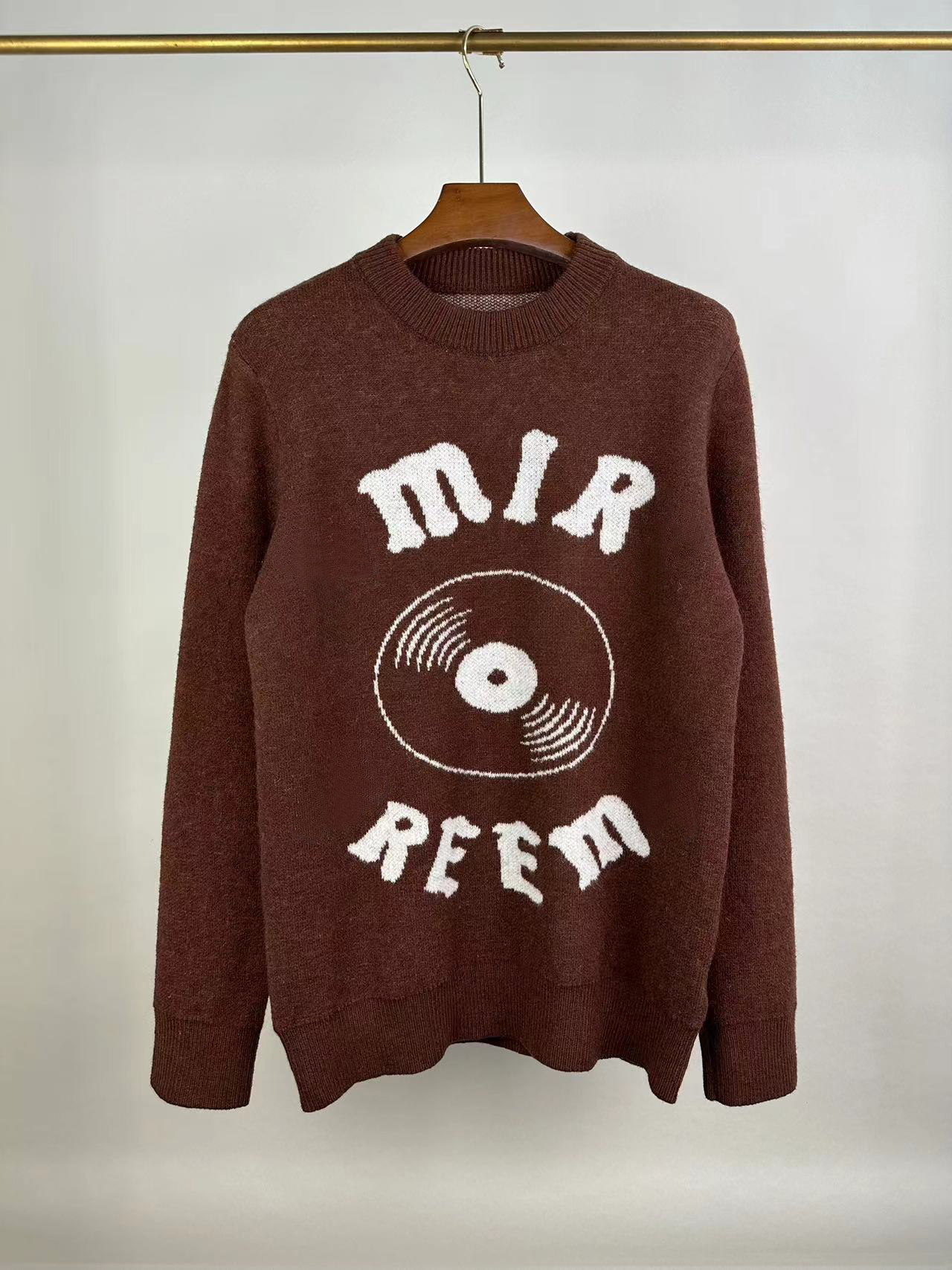 Mens Designer Sweaters chest Embroidered badge logo Men's Hoodies womens sweaters Sweatshirts couple models Size S-2XL new clothes