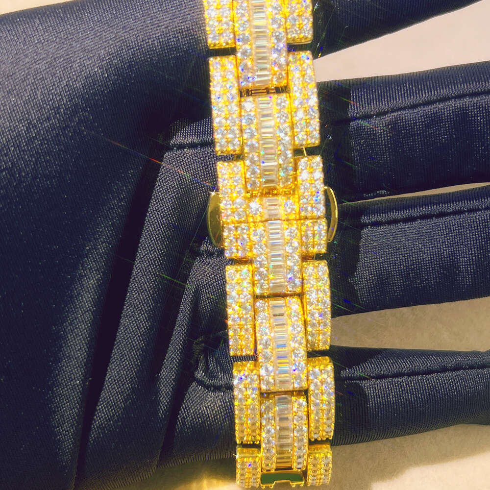 Ready to Ship Fashion New Desgin Vvs Moissanite Baguette Cut Mens Brand Watch Miami Cuban Chain Link Bracelet