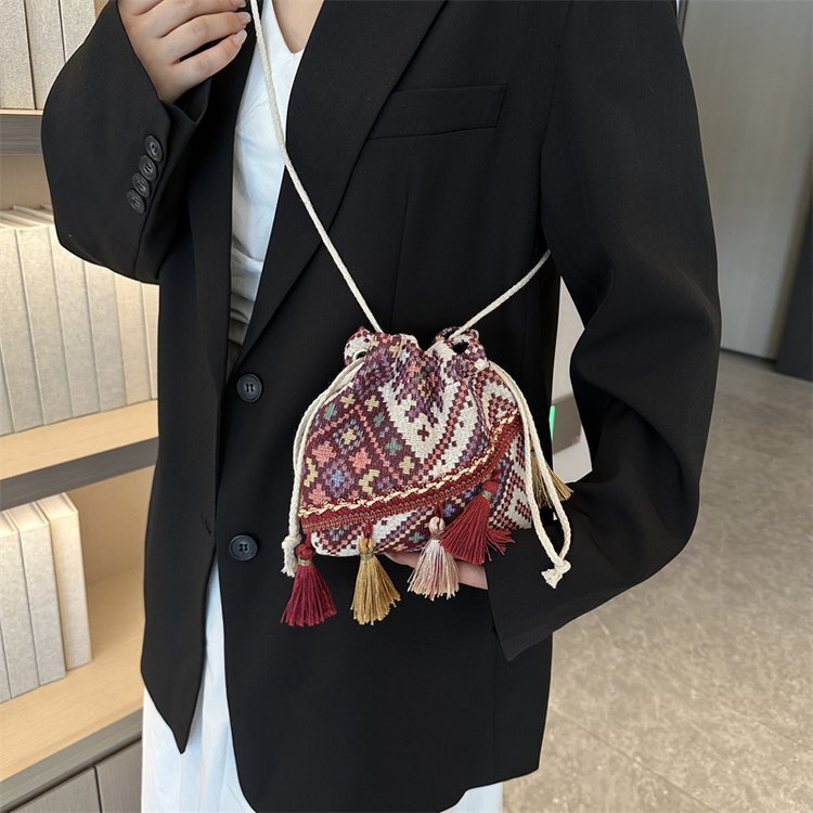 Baobao Women's Ethnic Charm Su Water Bucket 2024 New Internet Celebrity High Beauty Crossbody Versatile Shoulder Bag H7.11#18 d7a83