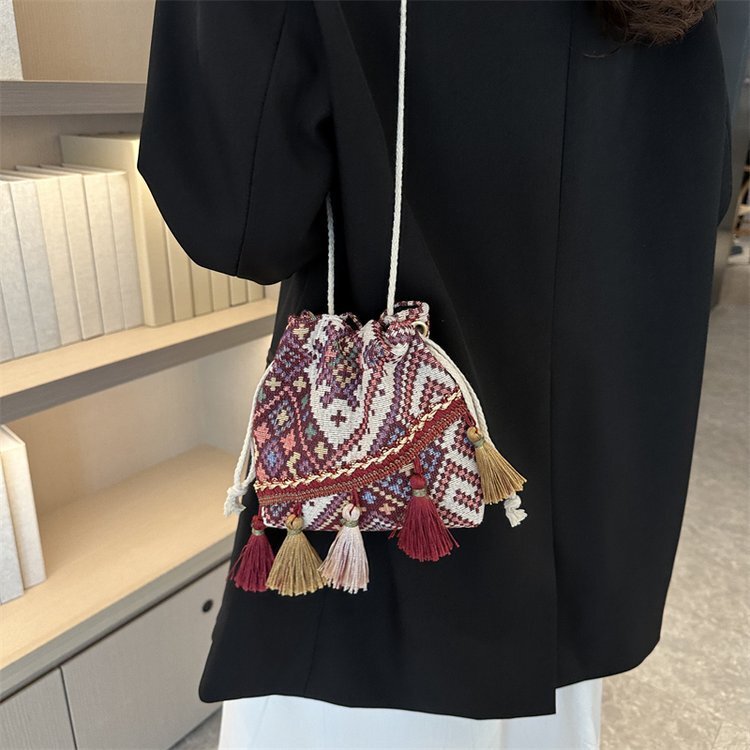 Baobao Women's Ethnic Charm Su Water Bucket 2024 New Internet Celebrity High Beauty Crossbody Versatile Shoulder Bag H7.11#18 d7a83