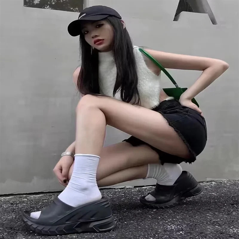 Womens high heels slider 2024 summer large-sized street fashion slider outdoor candy color wedge platform sandals 240711