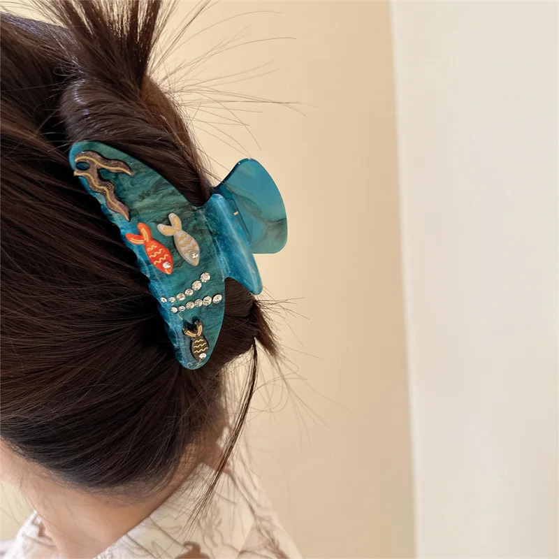 Korean Fashion Fish Hair Claw for Women Rhinestone Acetate Claw Clip Vacation Jewelry Hair Clip Trendy Claw Clips Accessorie 240709