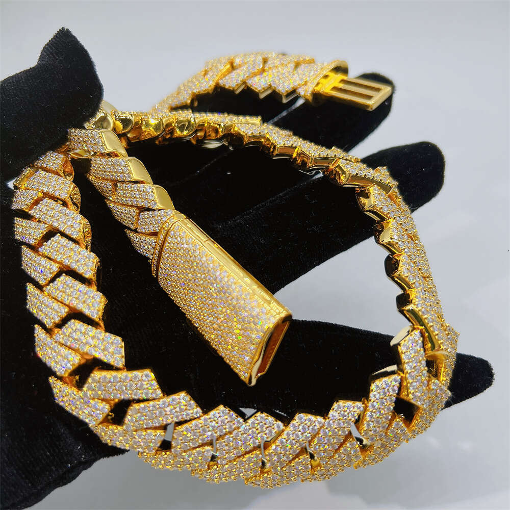 Ready to Ship Hip Hop Jewelry 20mm Width Iced Out Luxury Custom Moissanite Cuban Link Chain