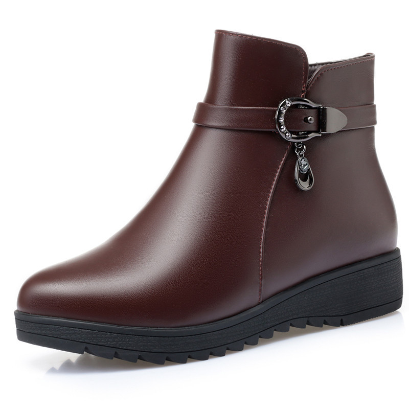 Snow Boots Women Winter New Mother Flat Women's Booties Warm Non-slip Wedges Thick Wool Large Size Mom Boots